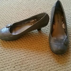 Closet closing soon!Grey dollhouse kitten  heels